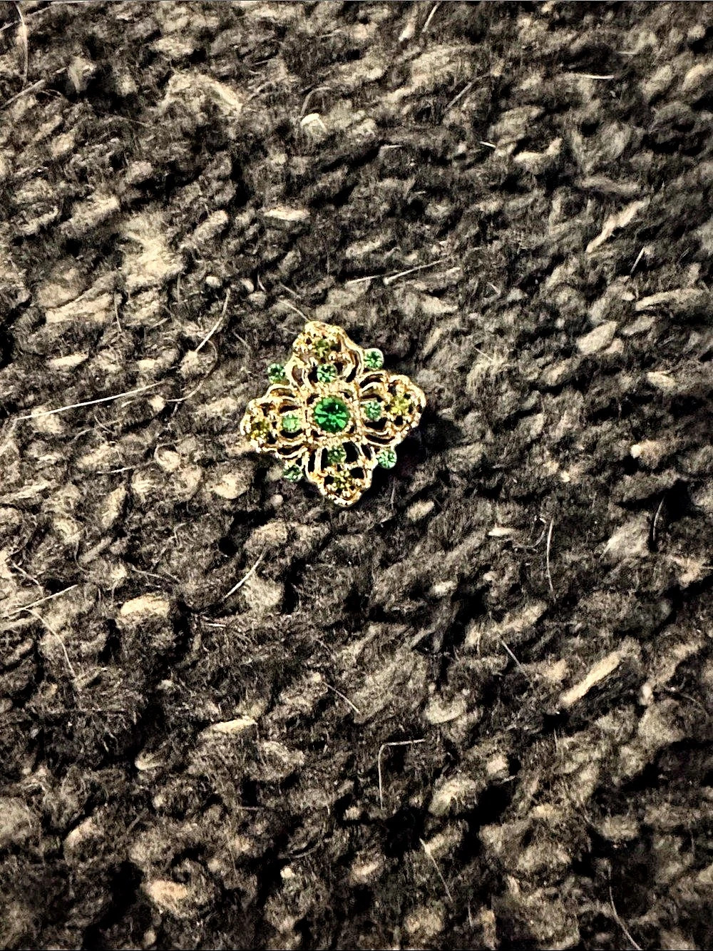 Gold & Green Filigree Brooch Like New Estate Sale Vintage Suit Pin